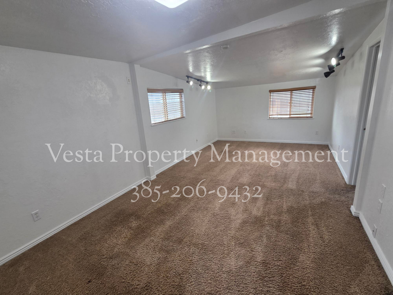 1019 Jefferson Ave #1 - Photo 6 of 14