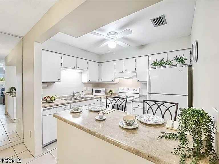 6212 Principia Dr #3 - Photo 5 of 7