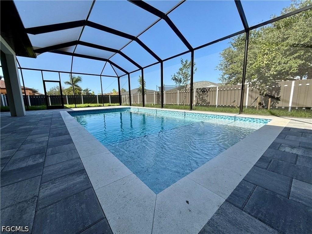 302 Sw 14th Ave - Photo 2 of 30