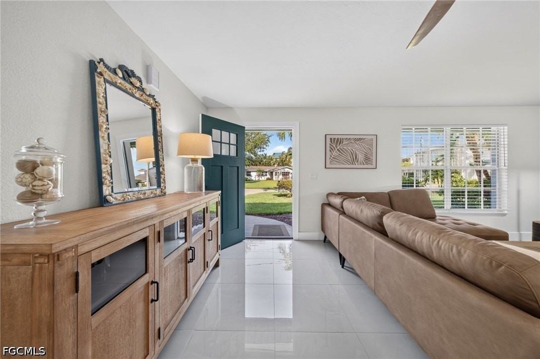 27228 Gasparilla Dr - Photo 4 of 49