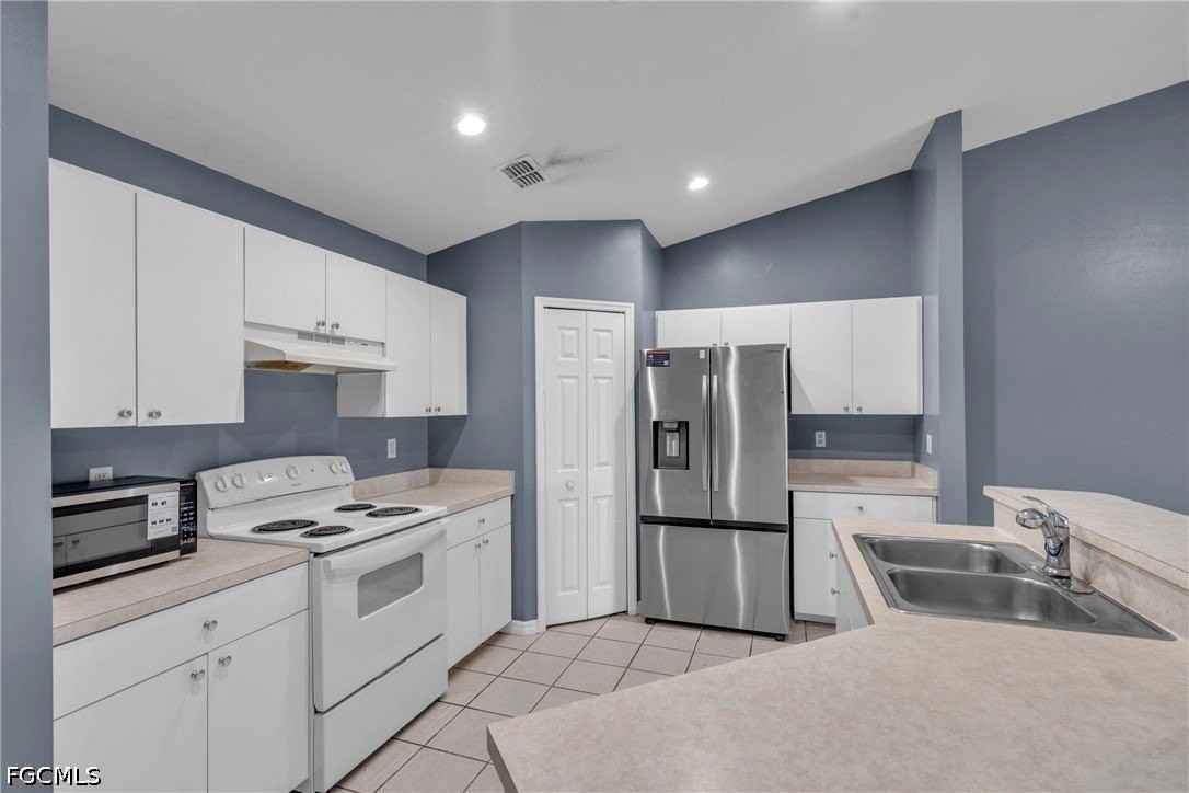 1247 Se 6th St - Photo 6 of 31