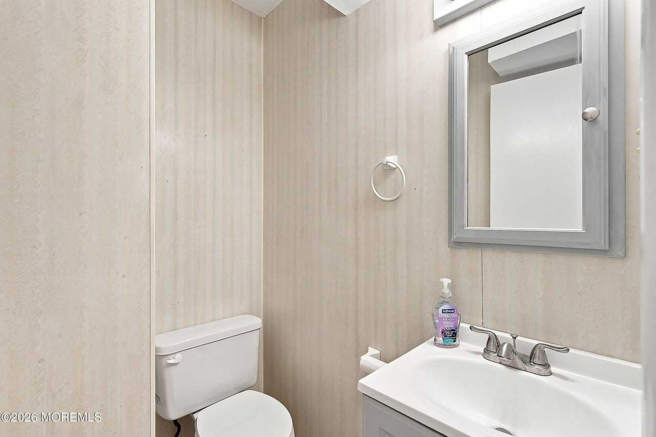 1334 Sabrina Ct - Photo 7 of 26