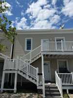 featured image of 2009 Blaine Ave