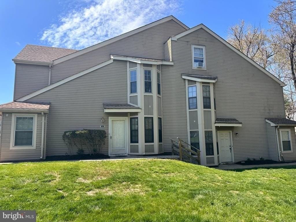 806 Barry Ct - Photo 2 of 2