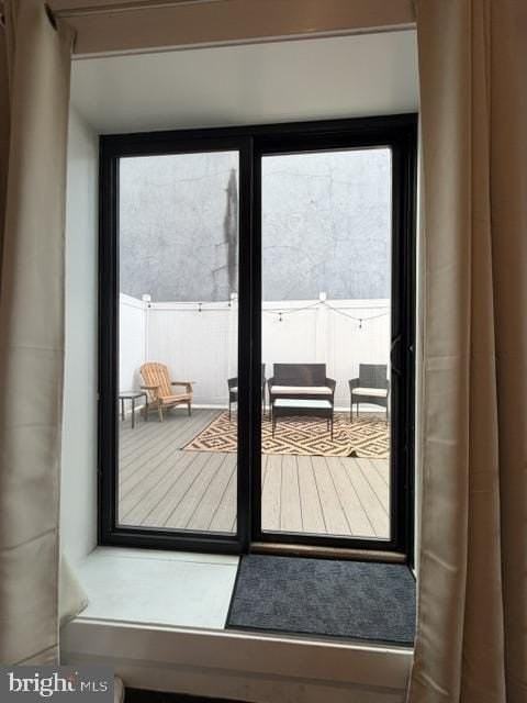 620 N Front St - Photo 5 of 8