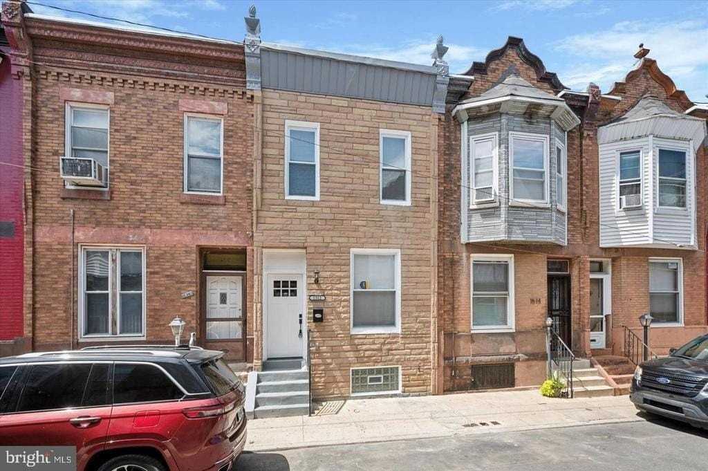 1512 N Newkirk St - Photo 2 of 15