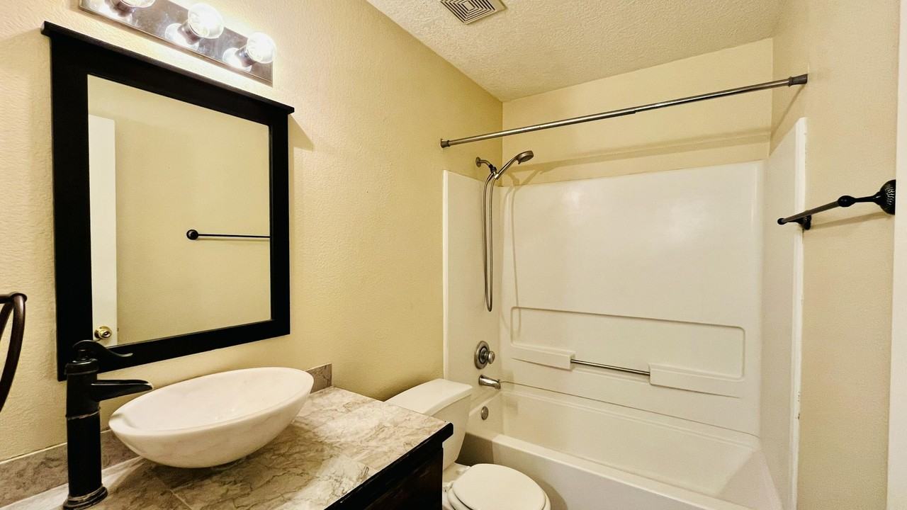 5600 Mesa Ridge Rd Nw - Photo 6 of 28