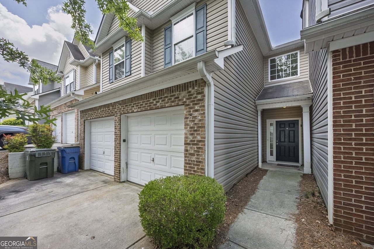 2297 Baker Station Dr - Photo 2 of 27