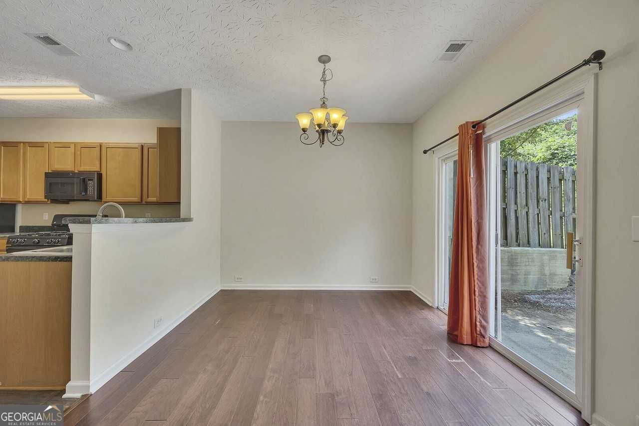 2297 Baker Station Dr - Photo 6 of 27