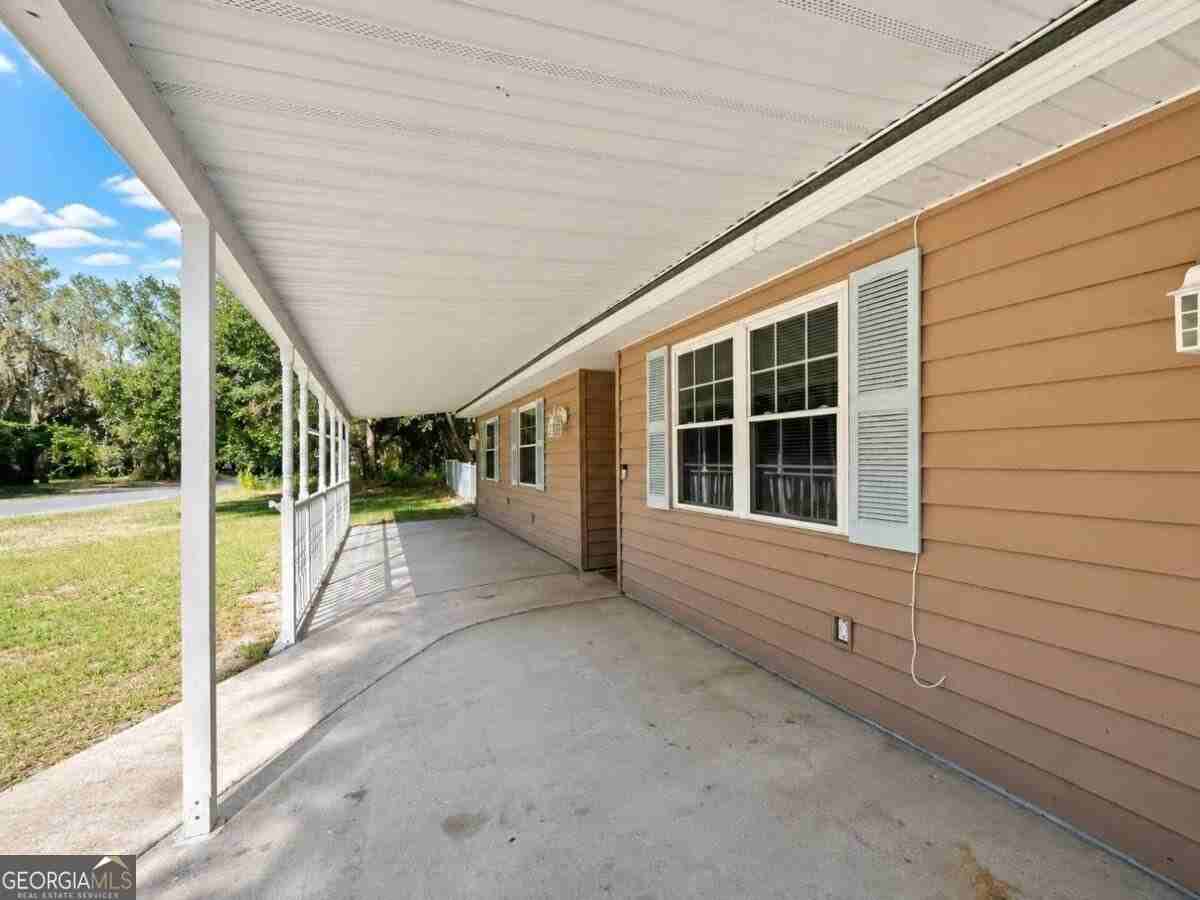 117 Liberty Tree Rd - Photo 3 of 31