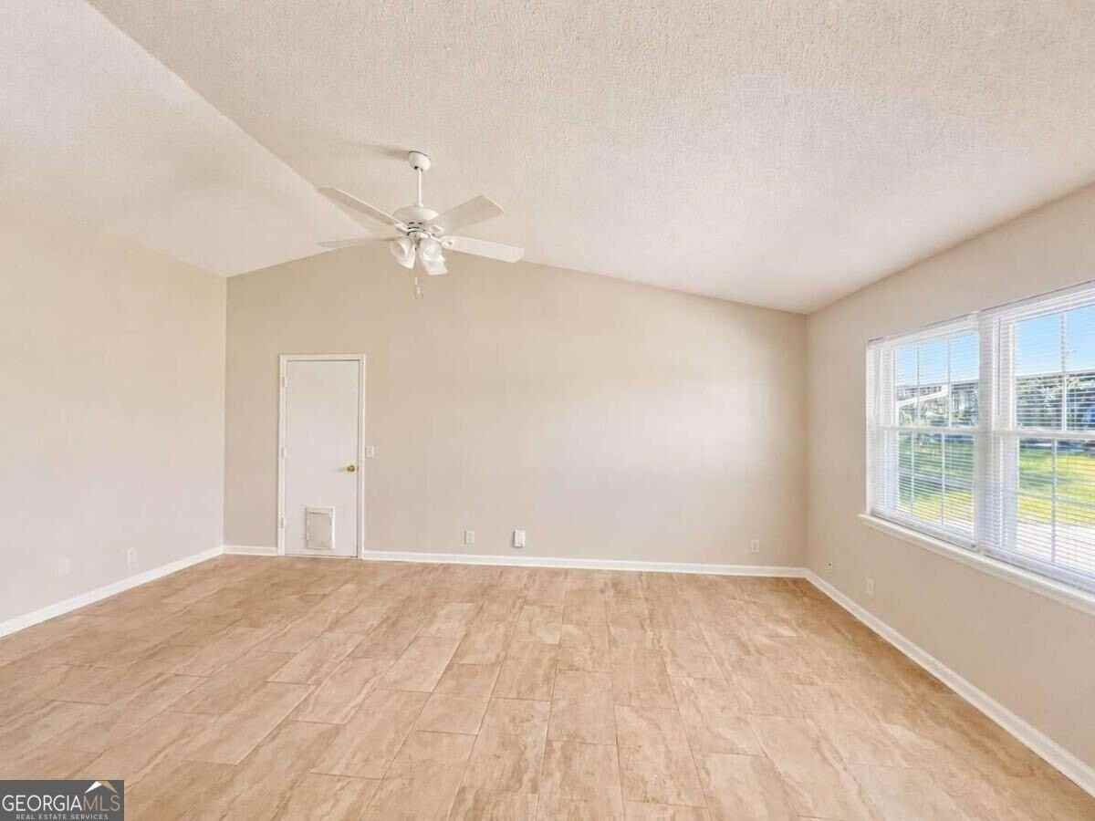 117 Liberty Tree Rd - Photo 7 of 31