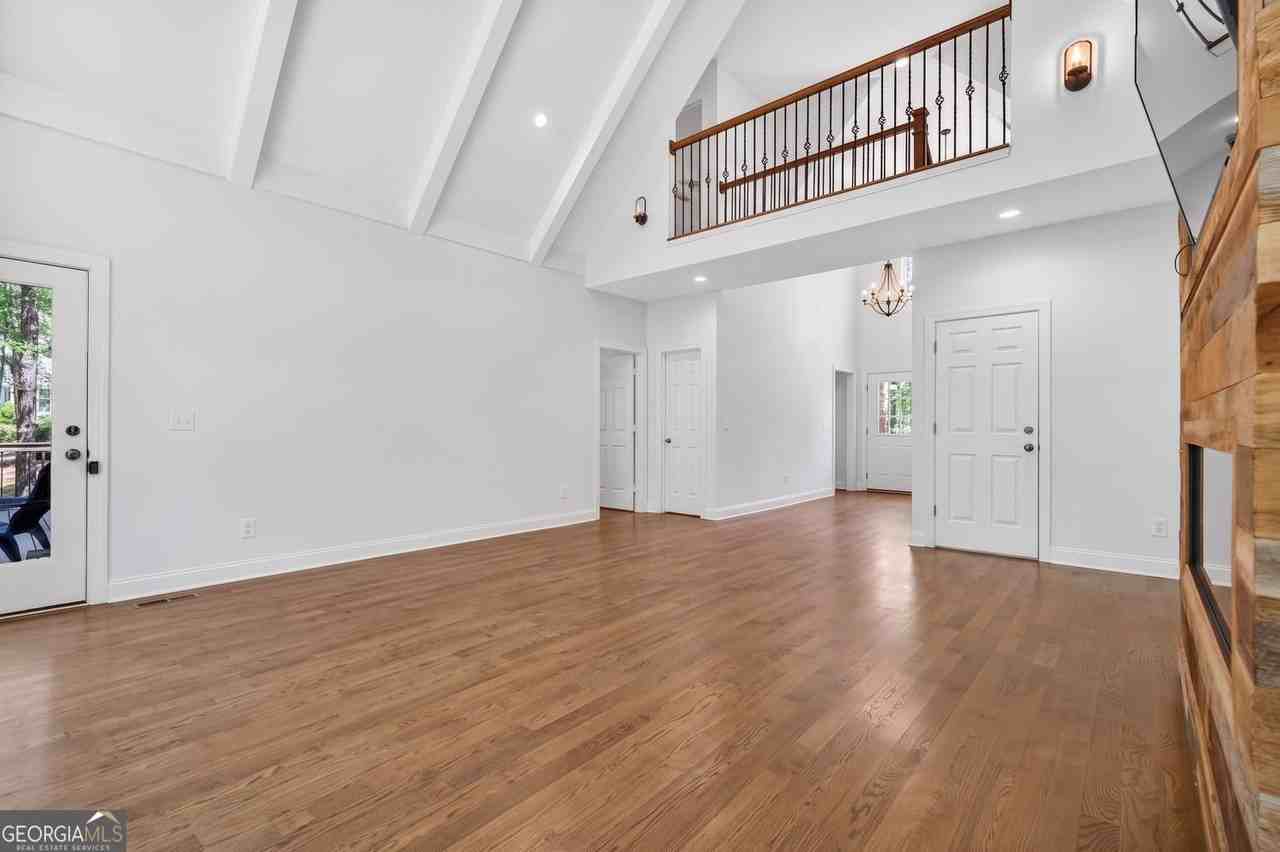 2090 Double Creek Ln - Photo 5 of 44