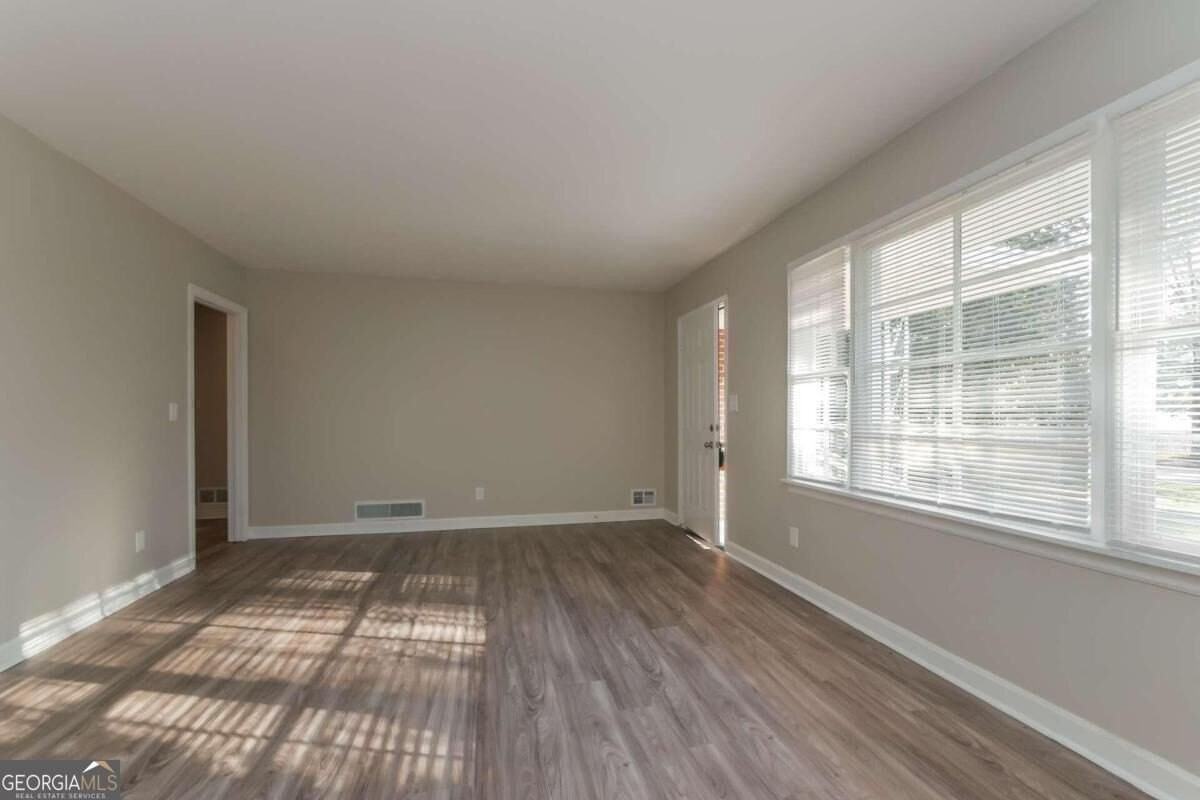 123 New Hope Rd - Photo 5 of 15