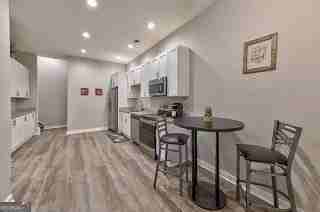 Larchmont Dr Nw - Photo 4 of 13