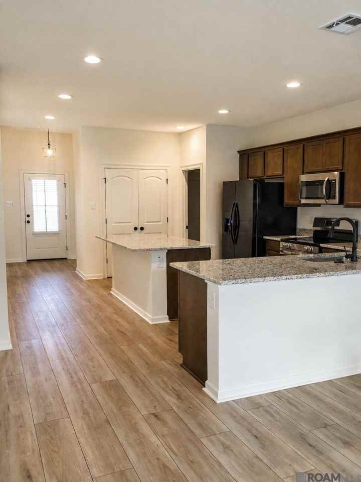 23667 Sweetbriar Ct - Photo 2 of 11