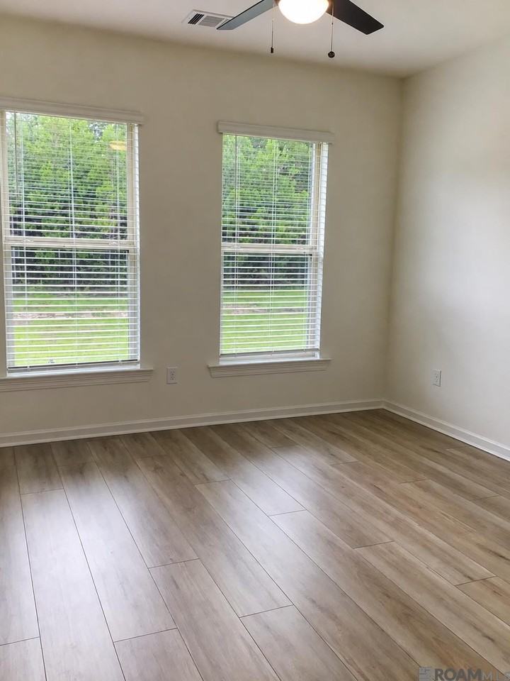 23667 Sweetbriar Ct - Photo 4 of 11