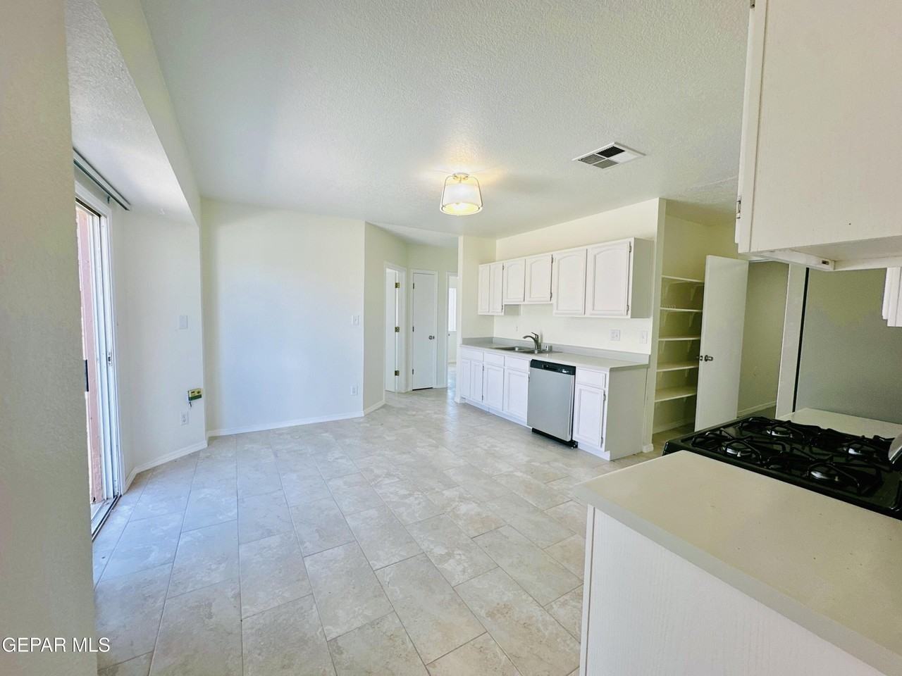 12480 Martin Bauman Dr - Photo 6 of 22