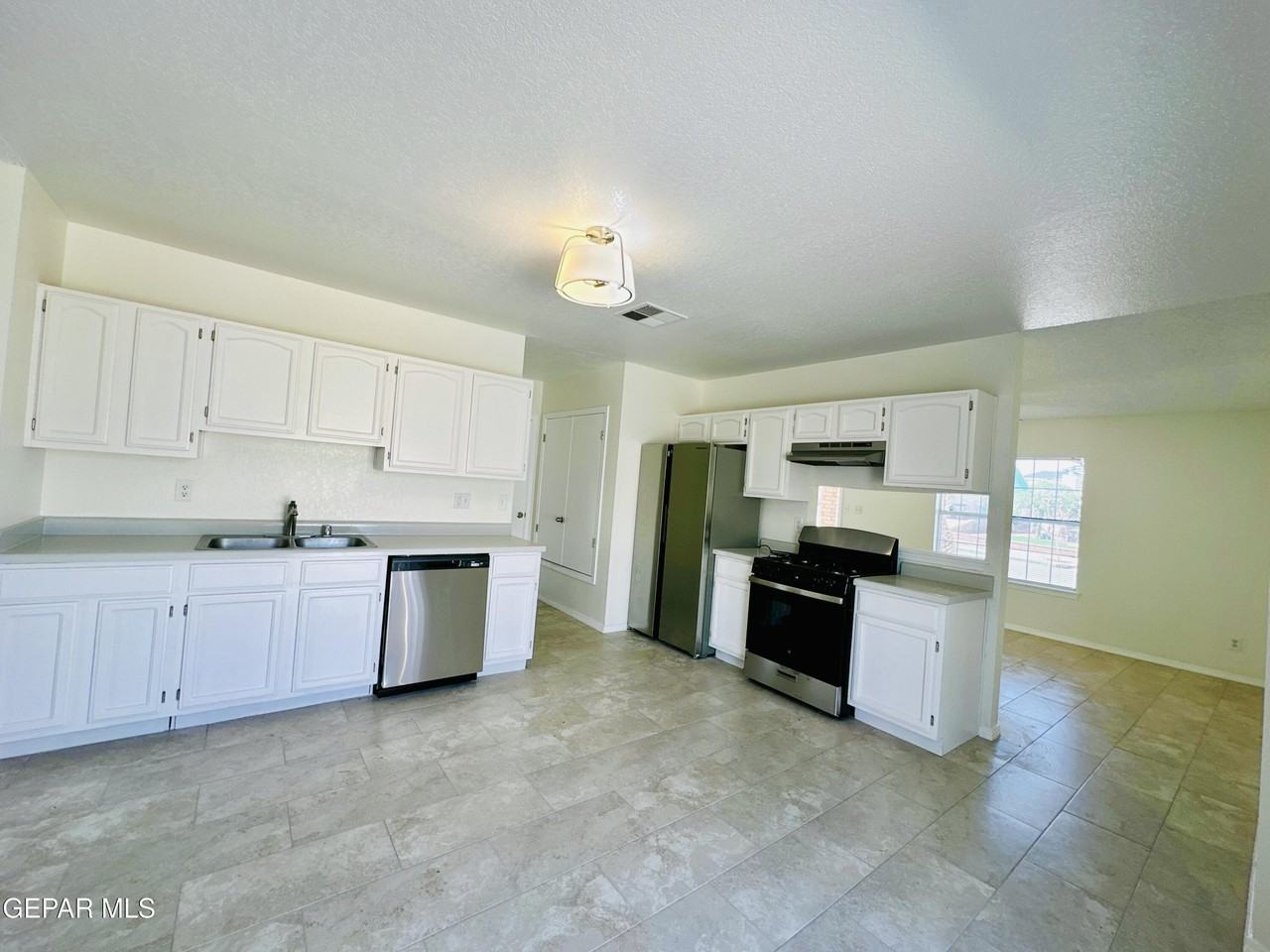 12480 Martin Bauman Dr - Photo 7 of 22