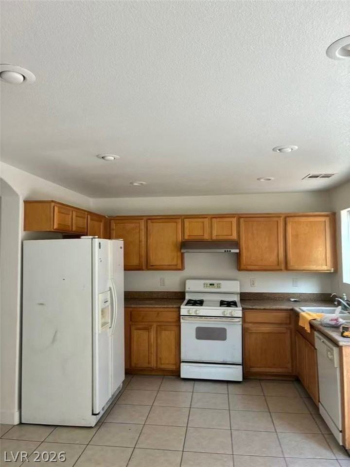 5047 Dodge Ridge Ave - Photo 4 of 22