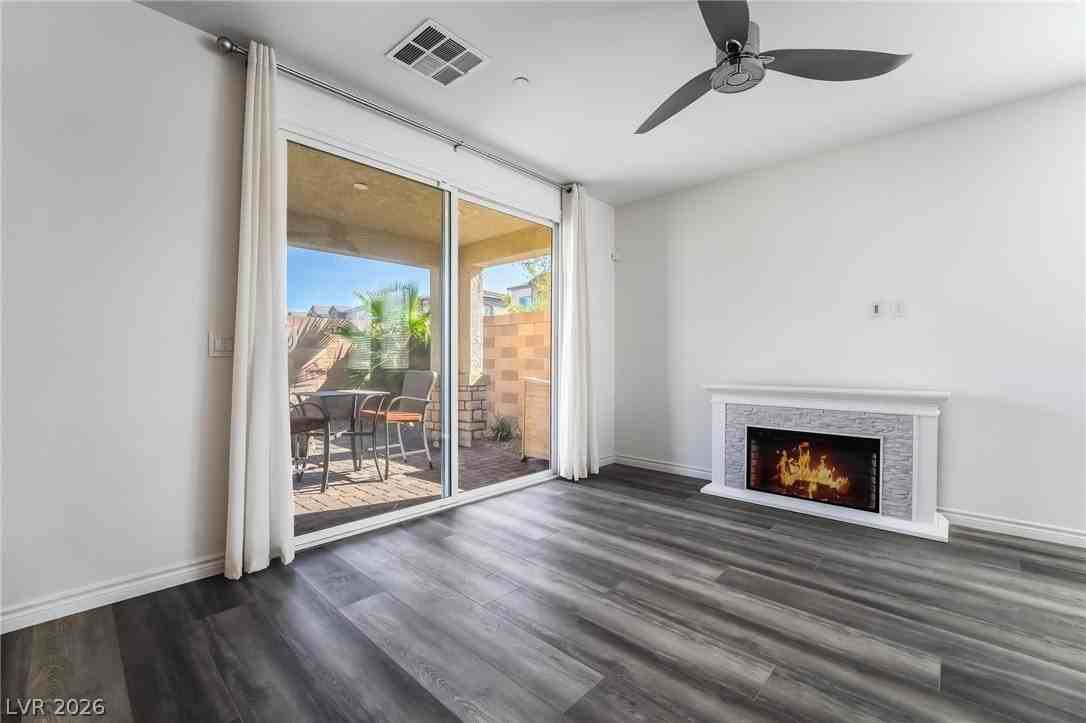 820 Nova Heights St - Photo 4 of 33