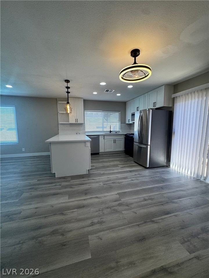 336 Viewmont Dr - Photo 5 of 24