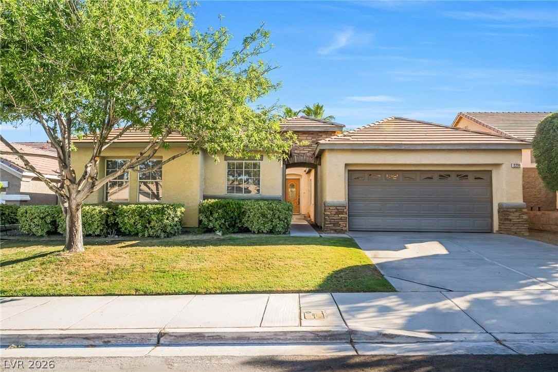 2298 Tedesca Dr - Photo 2 of 38