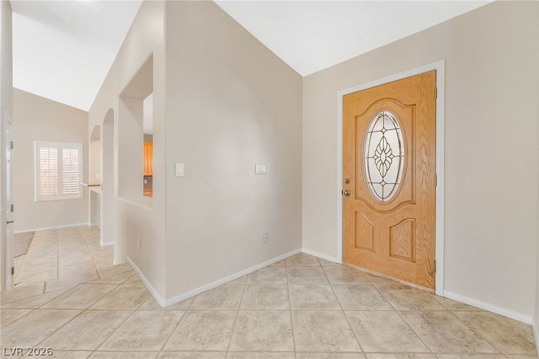 2298 Tedesca Dr - Photo 5 of 38