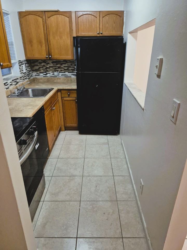 6000 Nw 7th St #21 - Photo 3 of 11