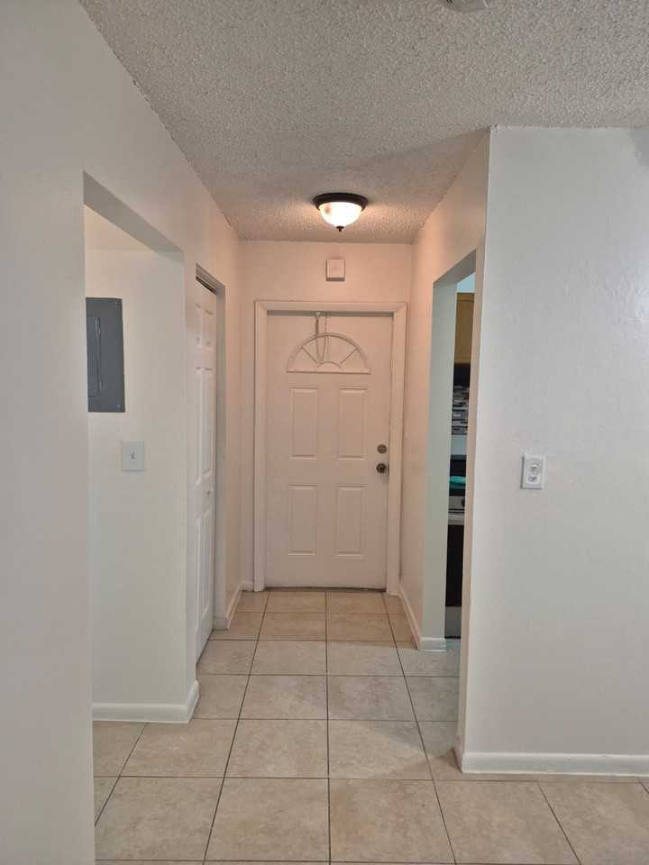 6000 Nw 7th St #21 - Photo 4 of 11