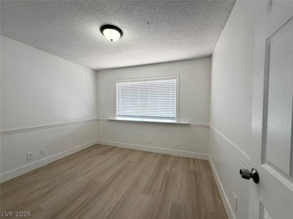 6508 Evergreen Ave - Photo 6 of 12