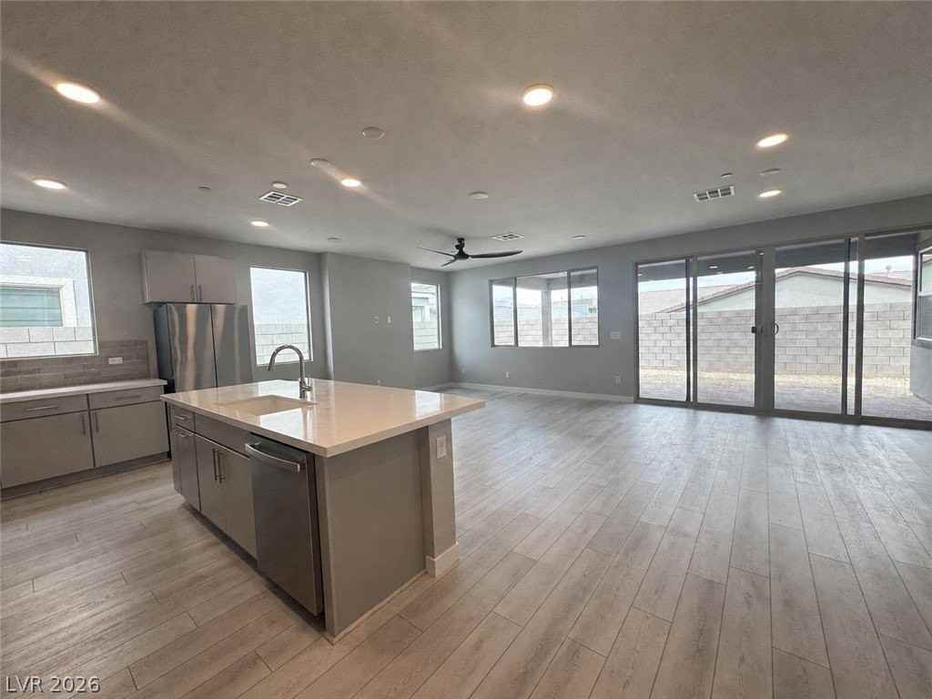 9229 Frazer St - Photo 6 of 27