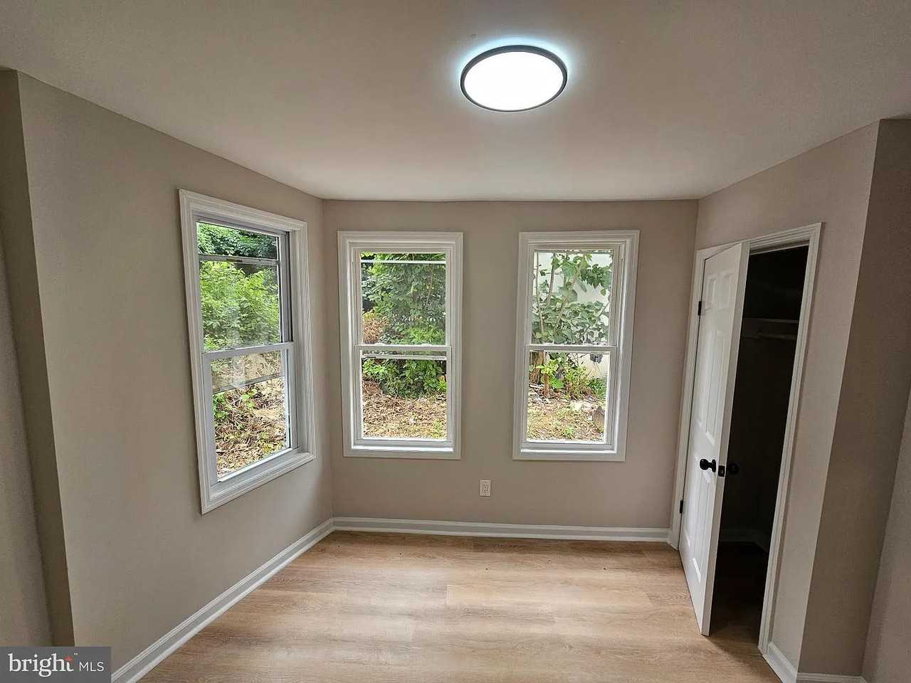 29 Marion St #1 - Photo 7 of 15