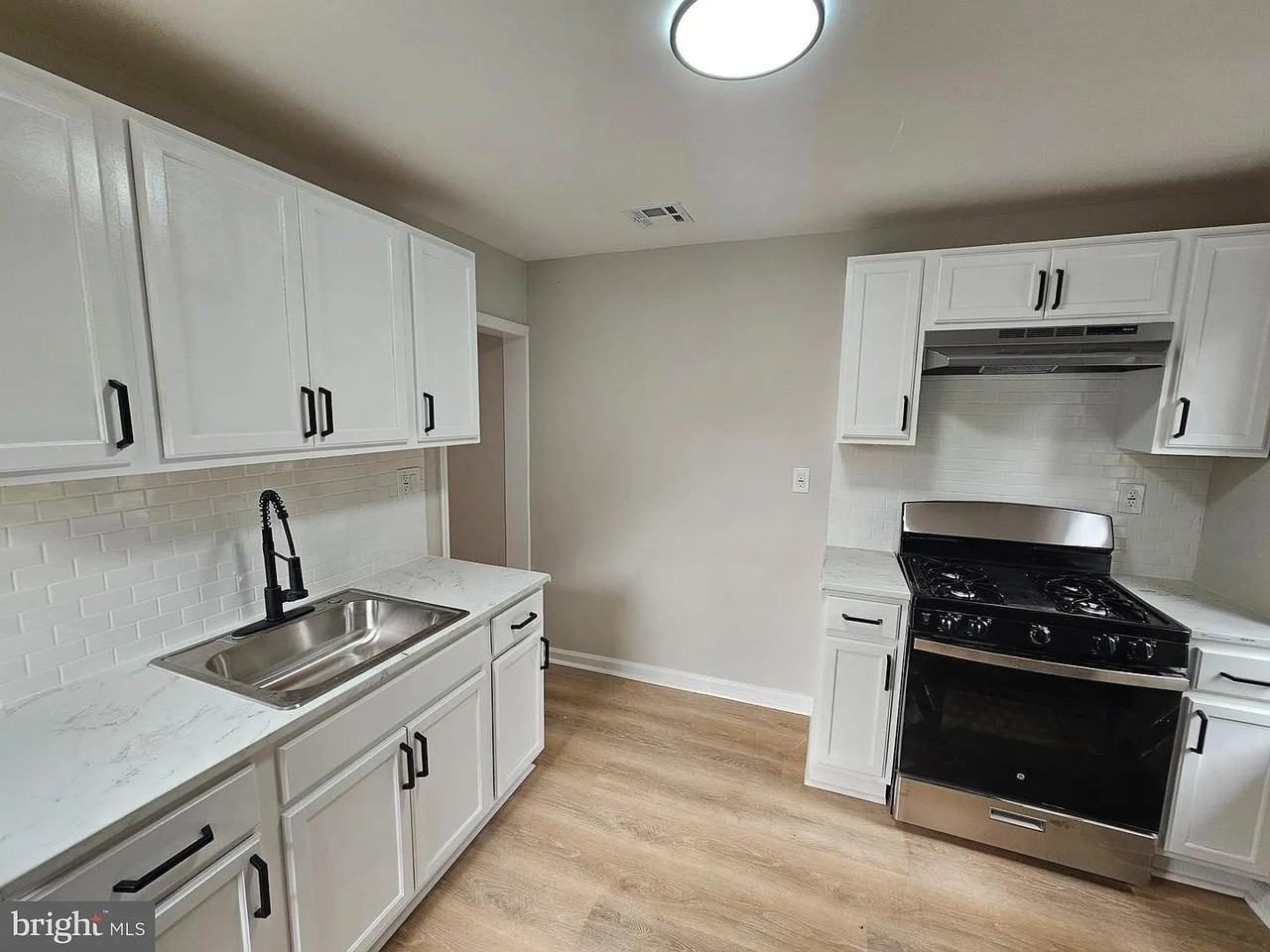 29 Marion St #2 - Photo 2 of 29