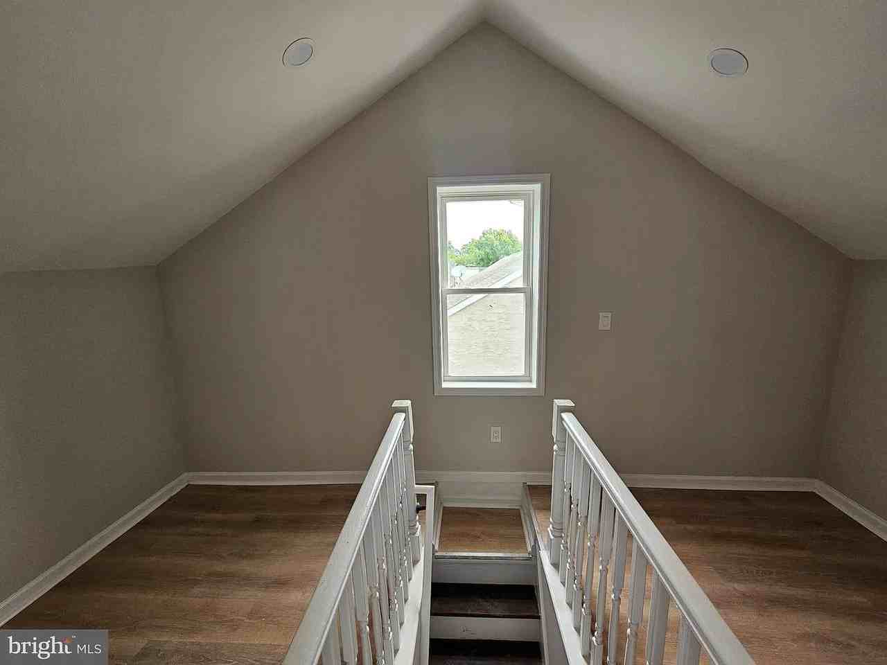 29 Marion St #2 - Photo 4 of 29