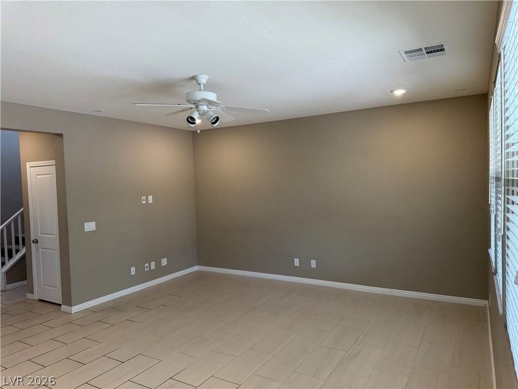 921 Riverlawn Pl - Photo 2 of 40
