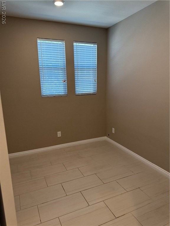 921 Riverlawn Pl - Photo 4 of 40