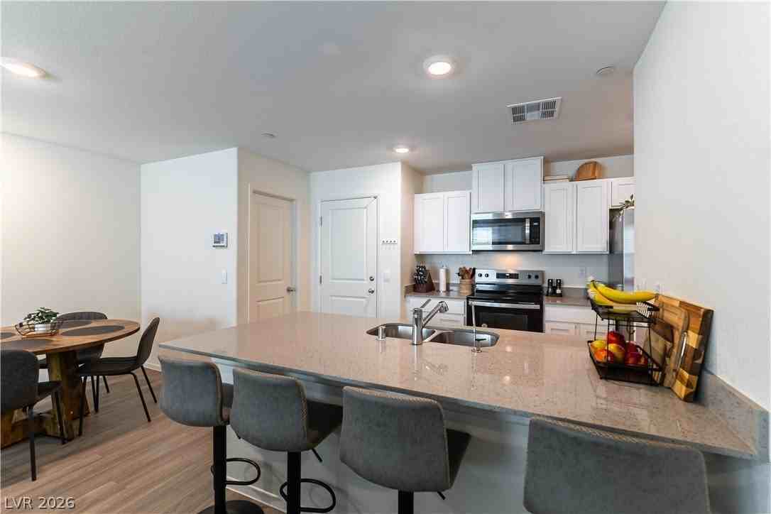 6168 Aster Garden St - Photo 2 of 12