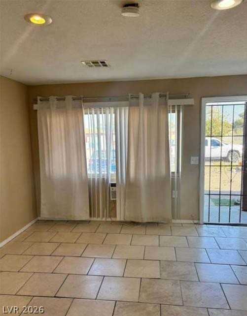 1644 Cadillac Ln - Photo 2 of 13