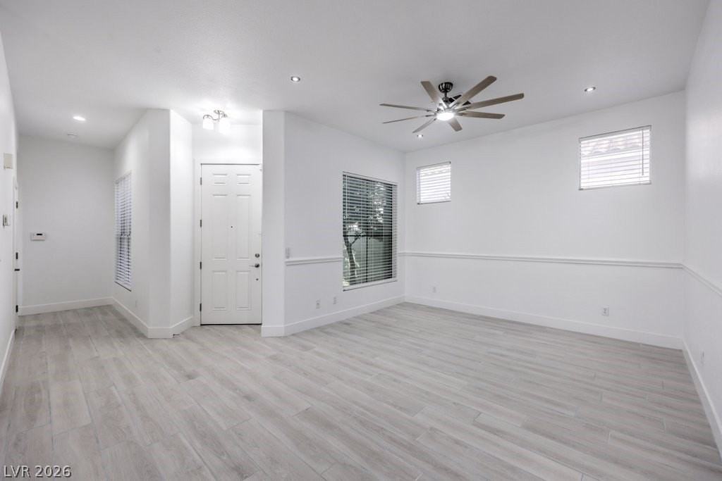111 Twin Towers Ave - Photo 5 of 29
