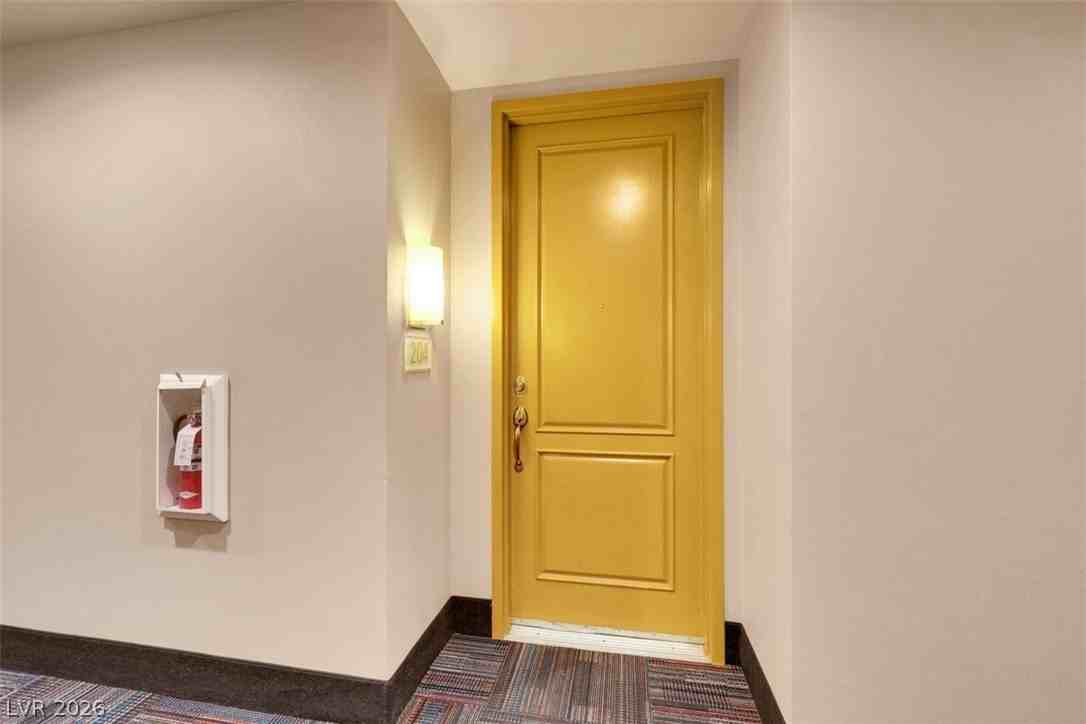 47 E Agate Ave #204 - Photo 2 of 20