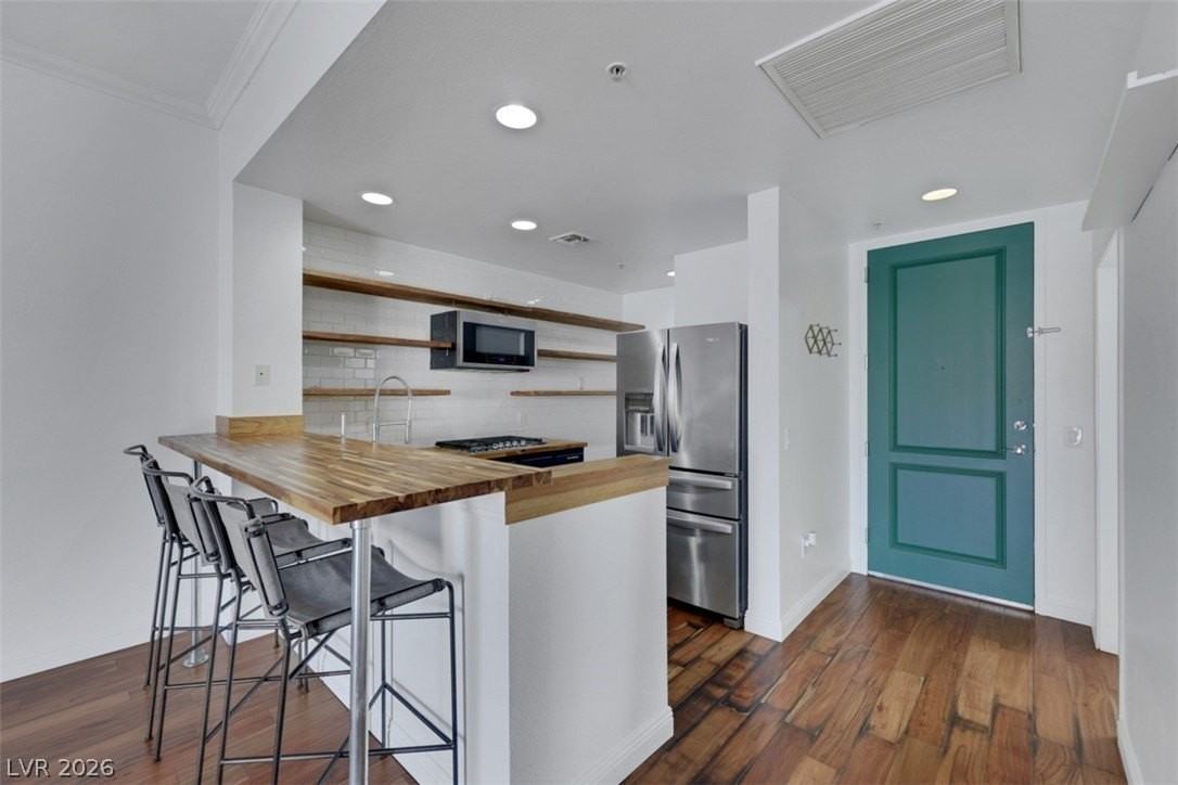 47 E Agate Ave #204 - Photo 7 of 20