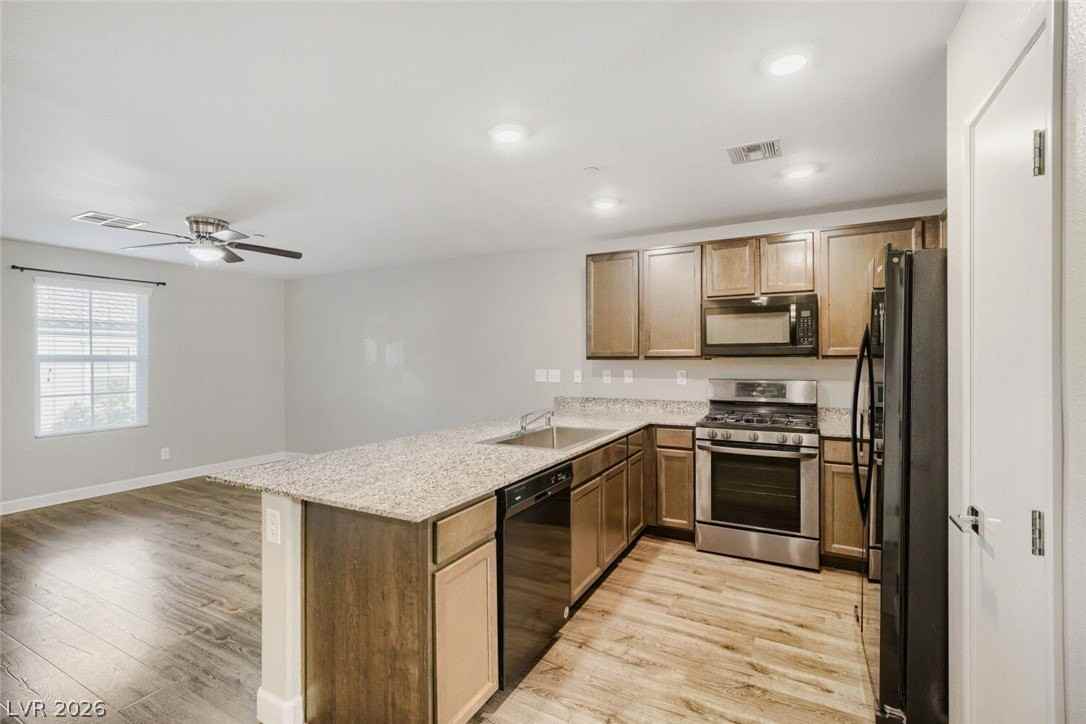 4598 Woolcomber St - Photo 5 of 28