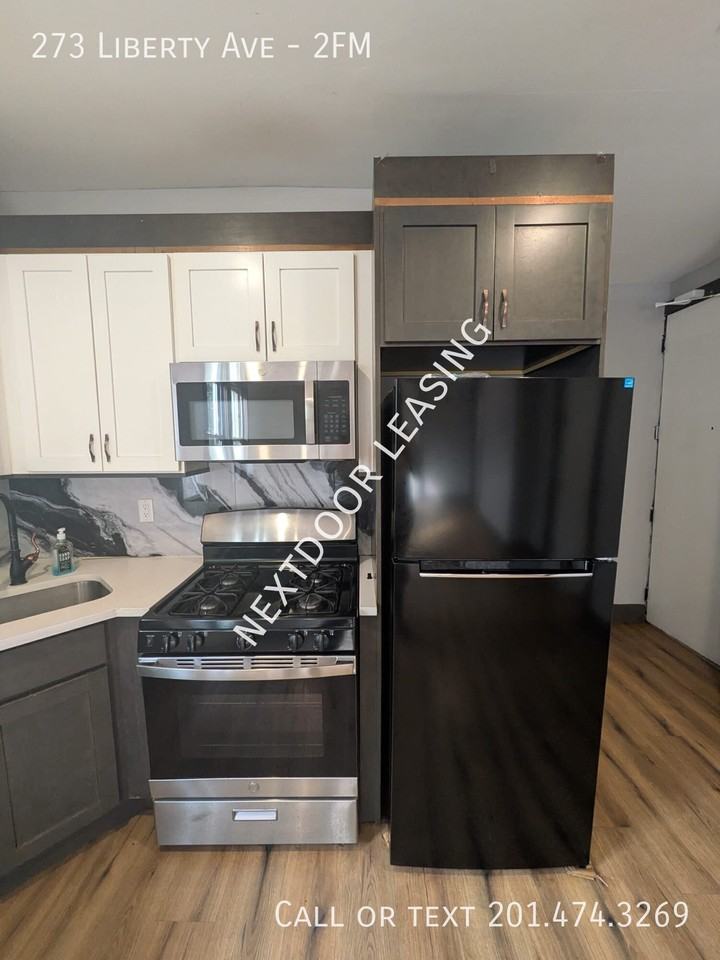 273 Liberty Ave #2FM - Photo 3 of 10