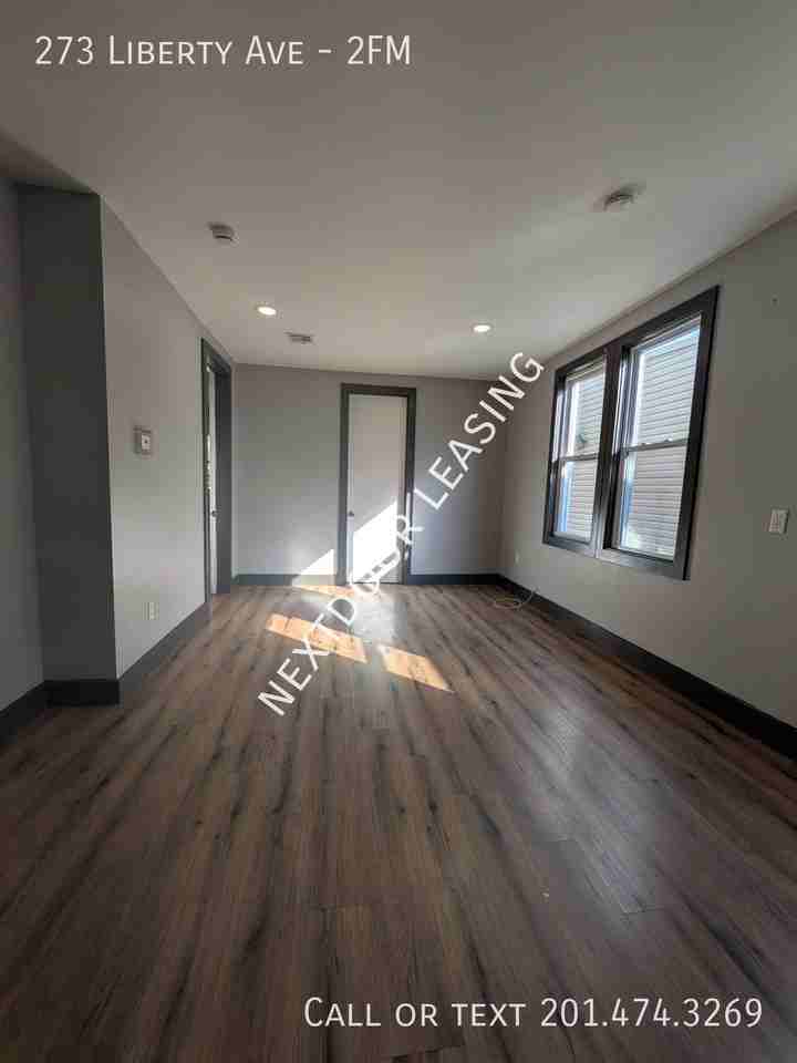 273 Liberty Ave #2FM - Photo 6 of 10