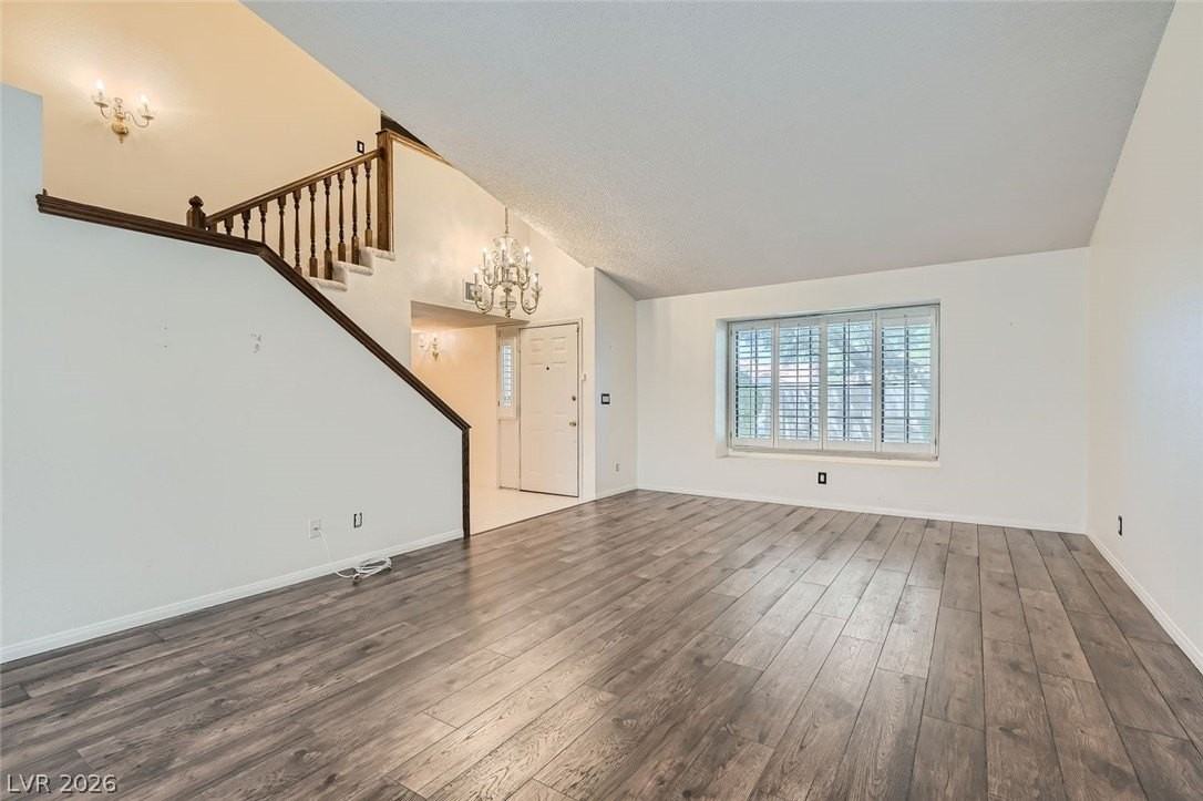 1779 Yellowwood Dr - Photo 2 of 26