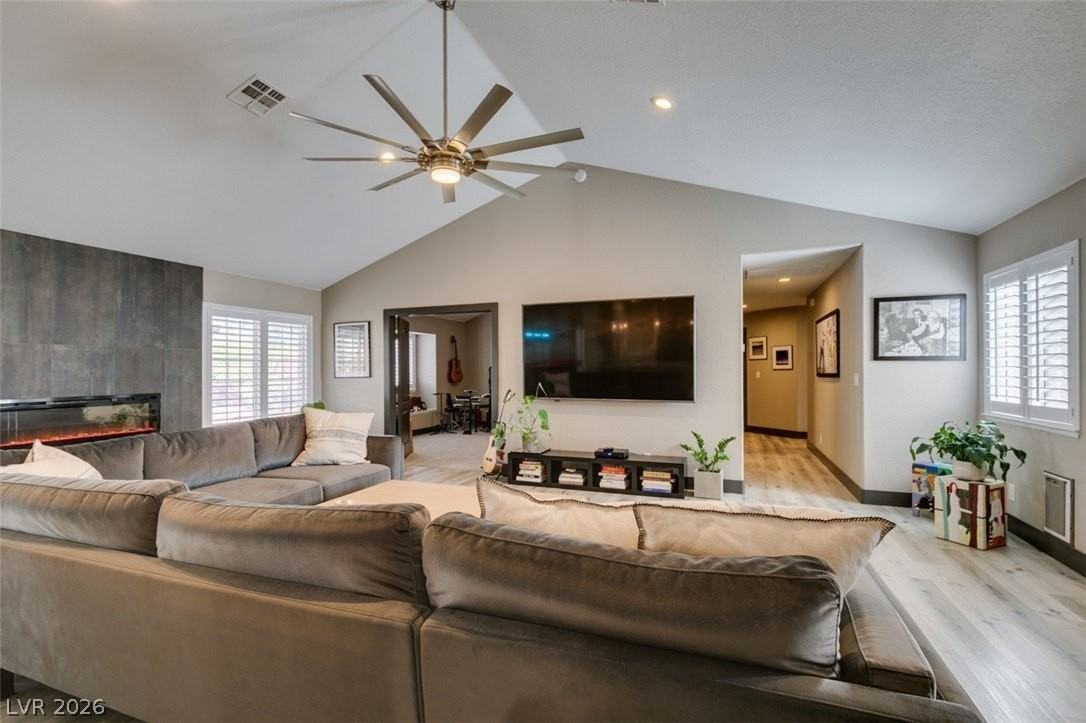 1909 Blackpool Cir - Photo 6 of 42