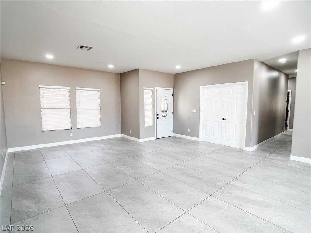 1100 Casady Hollow Ave - Photo 4 of 38