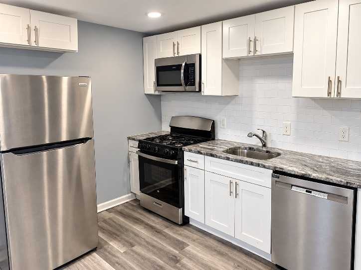 2739 W Montgomery Ave - Photo 7 of 20