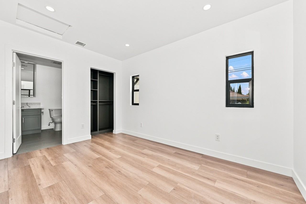 18743 Covello St - Photo 5 of 8