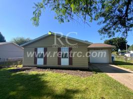 featured image of 206 E 14th St